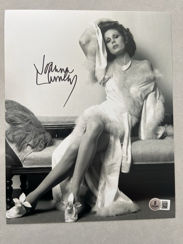 Joanna lumley foto autografata - joanna,