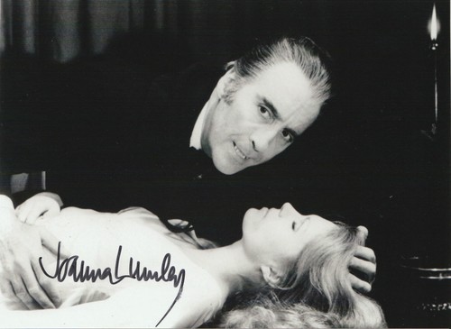 Joanna lumley hand signed - signed, 7x5
